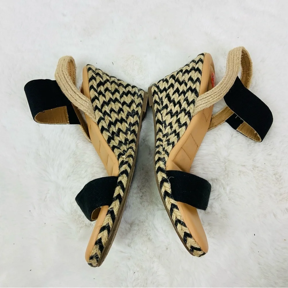 NWOT Me Too Black and Tan Espadrille platform open toe Sandals size 9.5